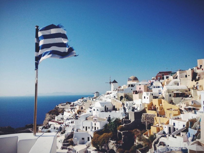 Гърция съкрати срока на зелените сертификати