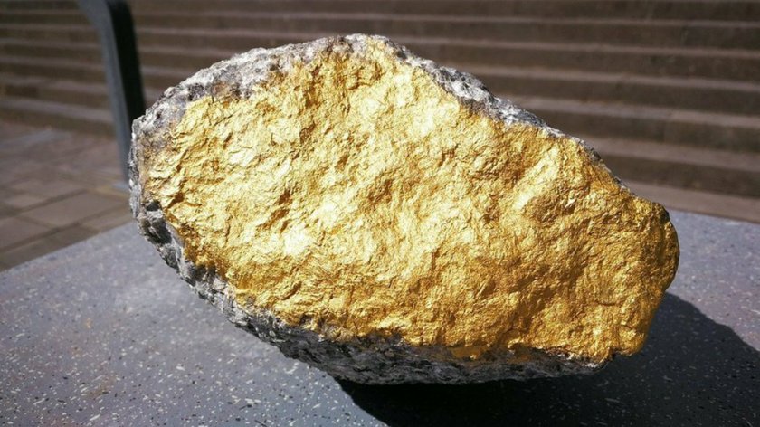 Продадоха най-големия къс самородно злато, открит в Аляска