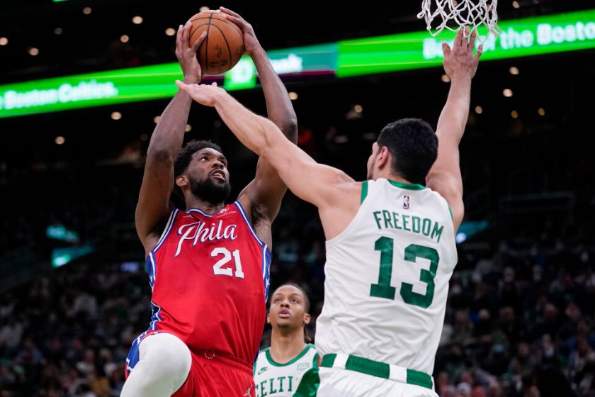 Филаделфия удари Бостън в зрелищен мач в НБА