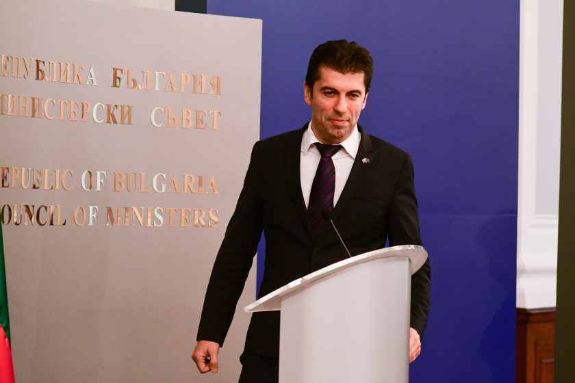 Кирил Петков назначи още шестима зам.-министри