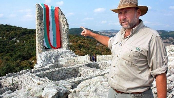 Проф. Овчаров: Със сухо писмо ме изчегъртаха от културата