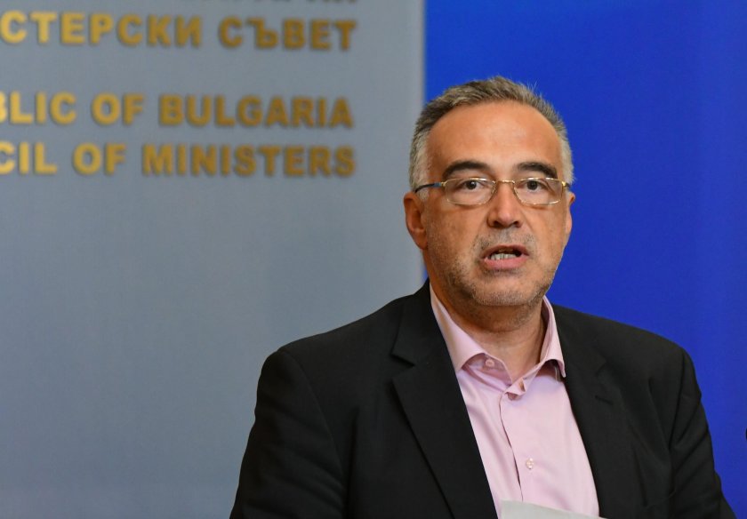 Антон Кутев: Ако правителството не успее да смени Гешев, той ще ги смени