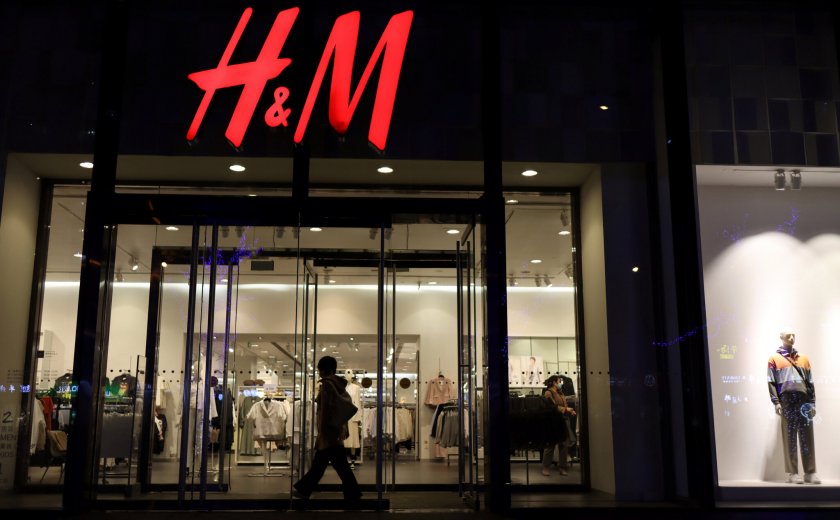 Продажбите на шведската верига за облекла Хенс енд Мориц (Hennes