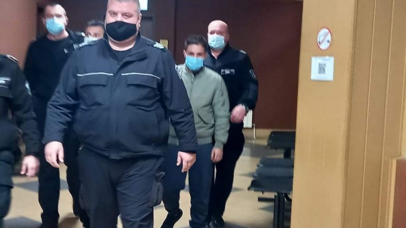 Крупието, участвало в обира в Пловдив, на свобода срещу 10 000 лв.