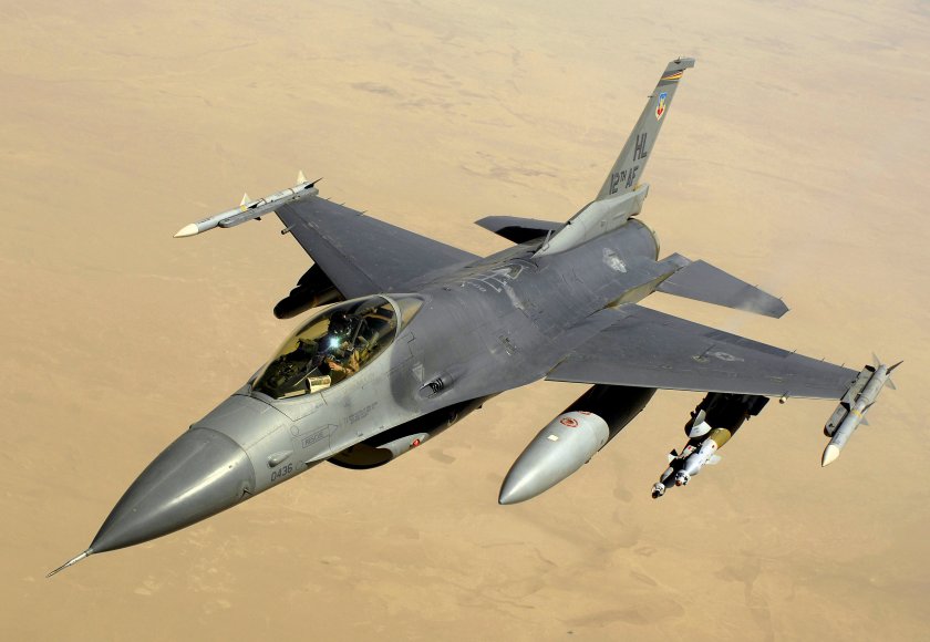 САЩ поздравиха Борисов и кабинета за F-16