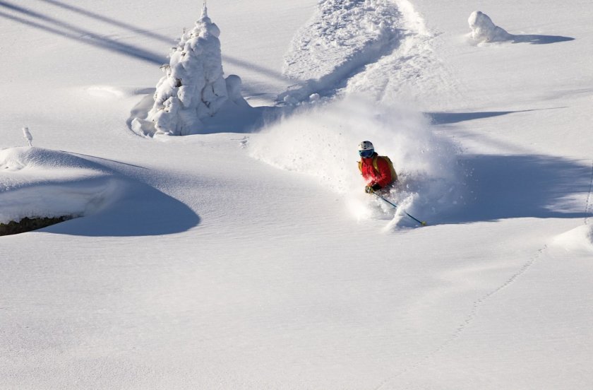Седмицата стартира с облаци и дъжд