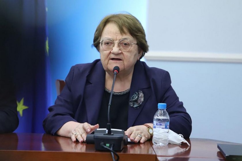 Зеленият сертификат отпада до месец 