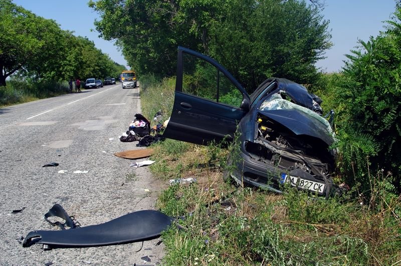 Двама младежи загинаха в катастрофа в Плевенско