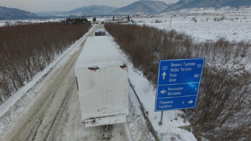 Копаем тунел под Хаинбоаз, скъсява двойно пътя