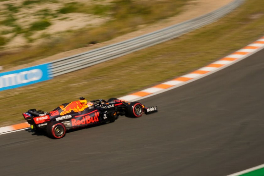 Световният шампион във Формула 1 Макс Верстапен прибави още една