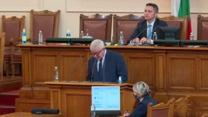 Народният представител от коалиция ГЕРБ-СДС и бивш финансов министър Кирил