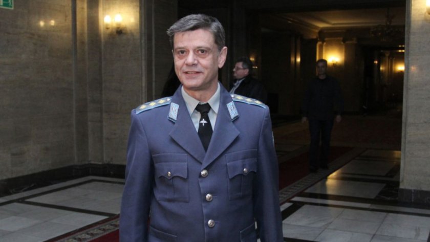 Ген. Попов: Българската авиация и армията страдат от голям недоимък