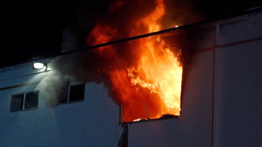 Пожар в центъра на София е избухнал около 5.30 ч.