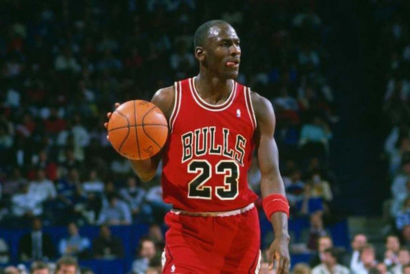 На 17 февруари най-великият баскетболист на всички времена Майкъл Джордан