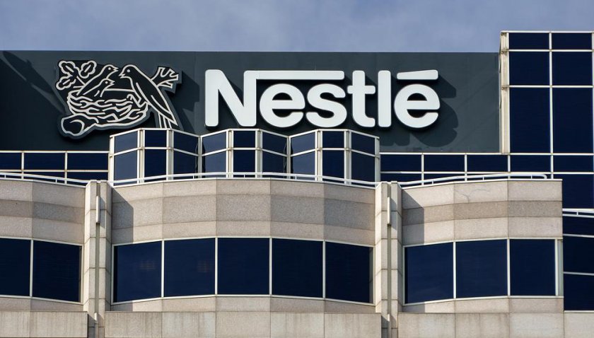Нетната печалба на швейцарската Nestle SA, един от най-големите производители