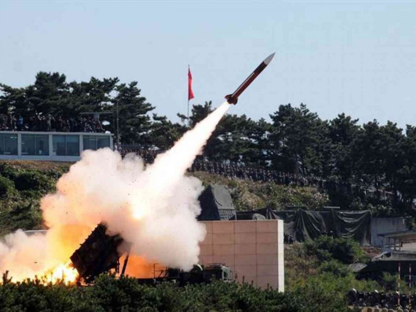Южна Корея изстреля ракета с дълъг обсег