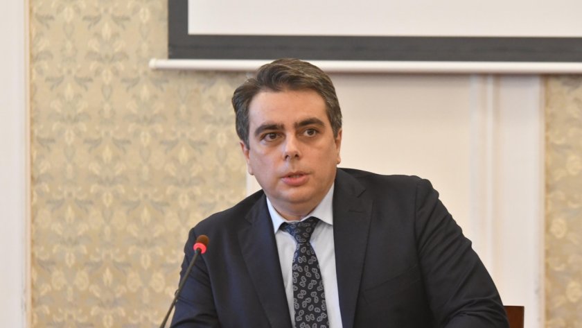 Асен Василев: След оставката на Янев правителството е още по-силно