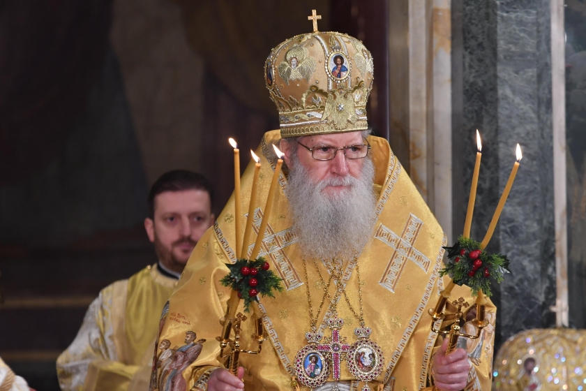 Патриарх Неофит: Да помолим Господ да приеме при себе си жертвите на войната