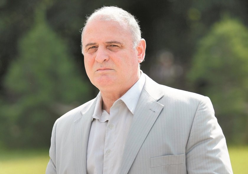 Службите не са реформирани. Очевидно трябват промени. Мисля, че премиерът