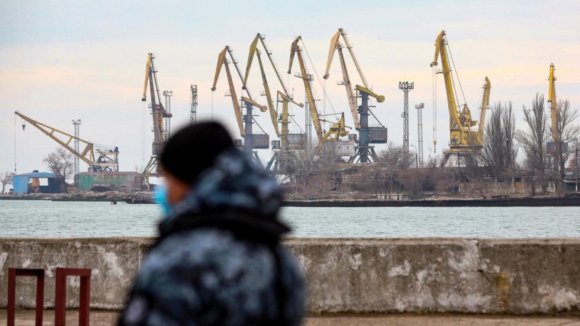 Български моряци са блокирани на кораб в Мариупол