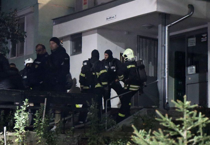 Сирийци подпалиха жилищен блок в Харманли