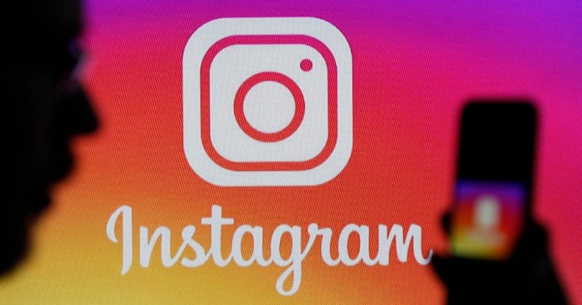 Руският регулатор Роскомнадзор заяви, че социалната мрежа Instagram ще бъде