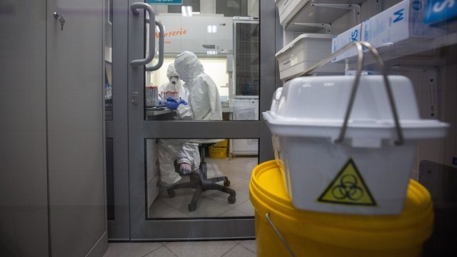 Щатското посолство у нас: Не Украйна, Русия е тази с опасните биолаборатории 
