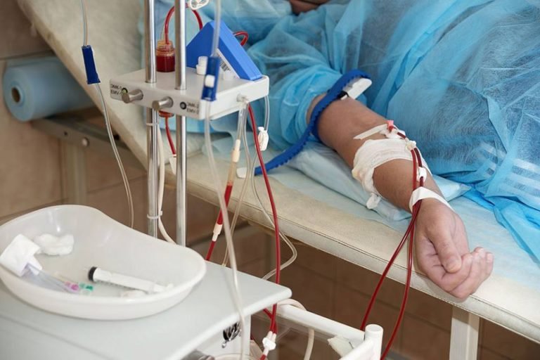 Кръводарителската акция се провежда в Бургас за младата жена, жертва