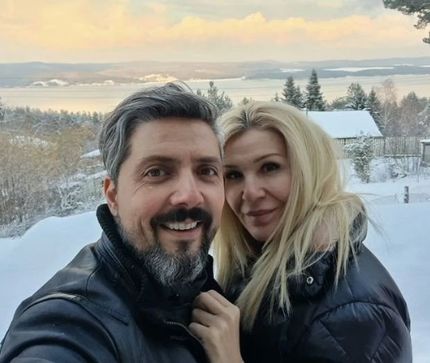 Тв водещата Гала изненада последователите на мъжа си Стефан, като