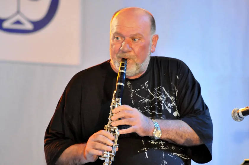 &bdquo;Не мога да живея повече без духове доходи. Хубаво е,