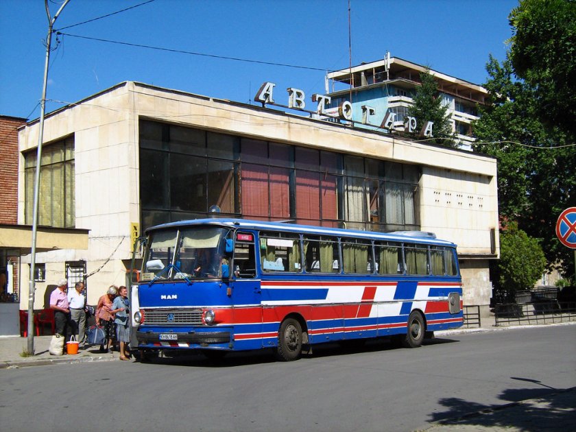 Автобусни превозвачи от Кюстендил се оплакват от намалени субсидии при