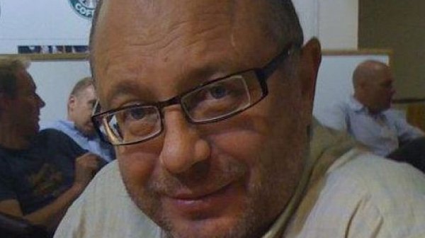 Финтове има и от двете страни. Първият финт е когато