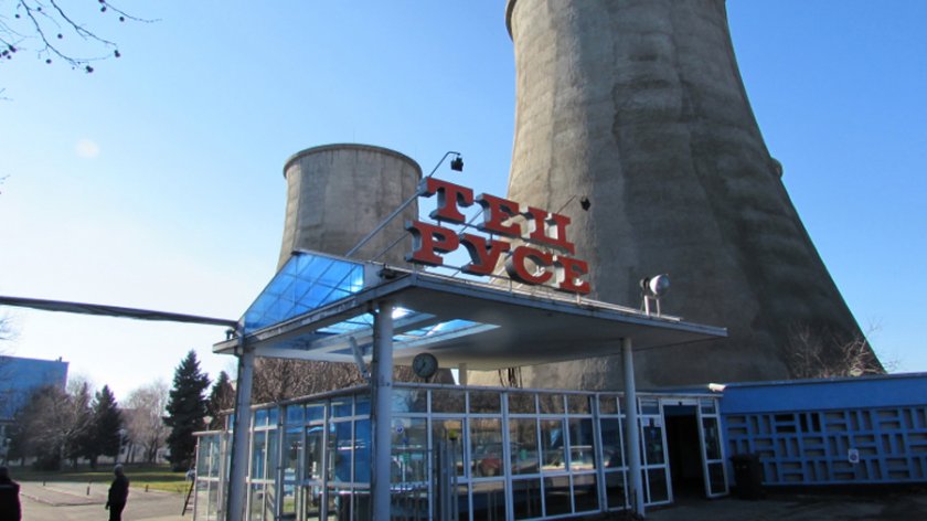 Тежка авария спря парното и топлата вода в Русе