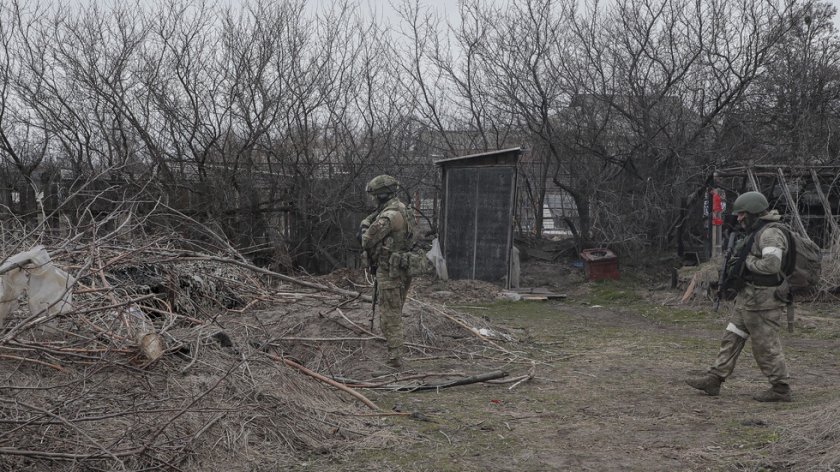Генщабът на Украйна: Руснаците се оттеглят от района на Киев