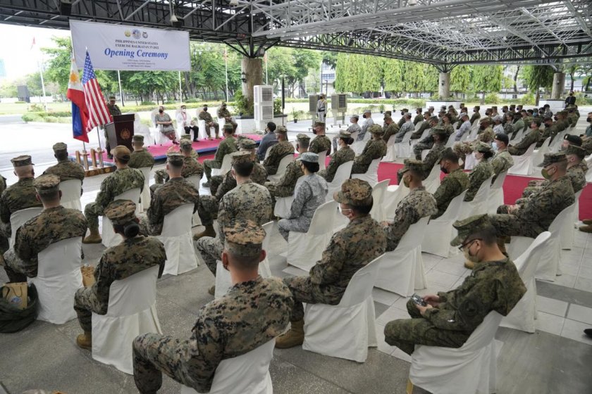 Хиляди войници от Филипините и Съединените щати участват в най-големите
