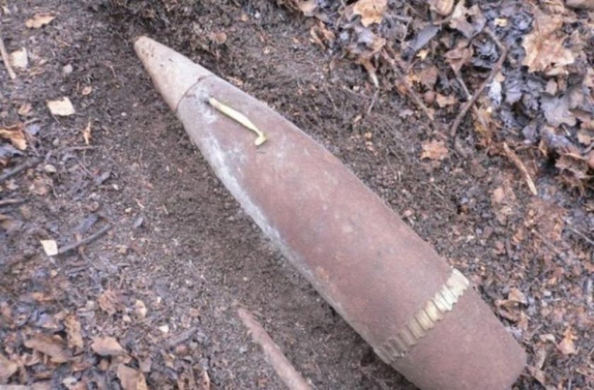 Столичанка откри в мазето си снаряд от Втората световна