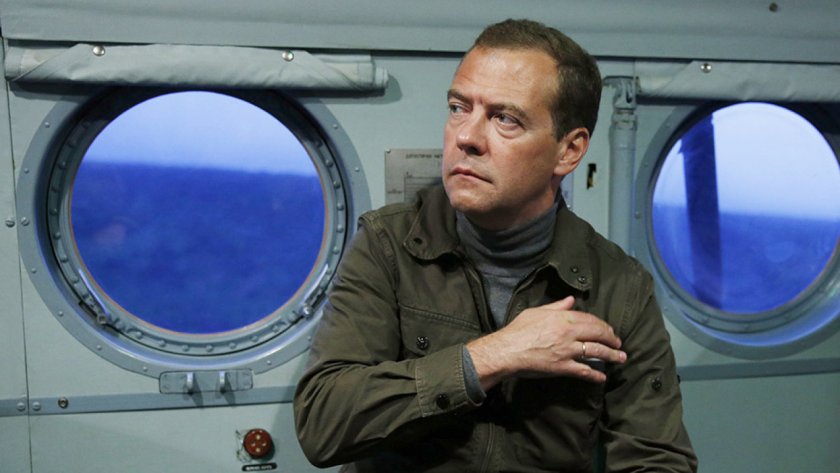 Медведев: Един от Курилските острови е наш