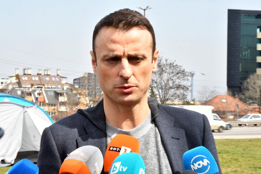 Съдът спря вписването на Димитър Бербатов като президент на БФС