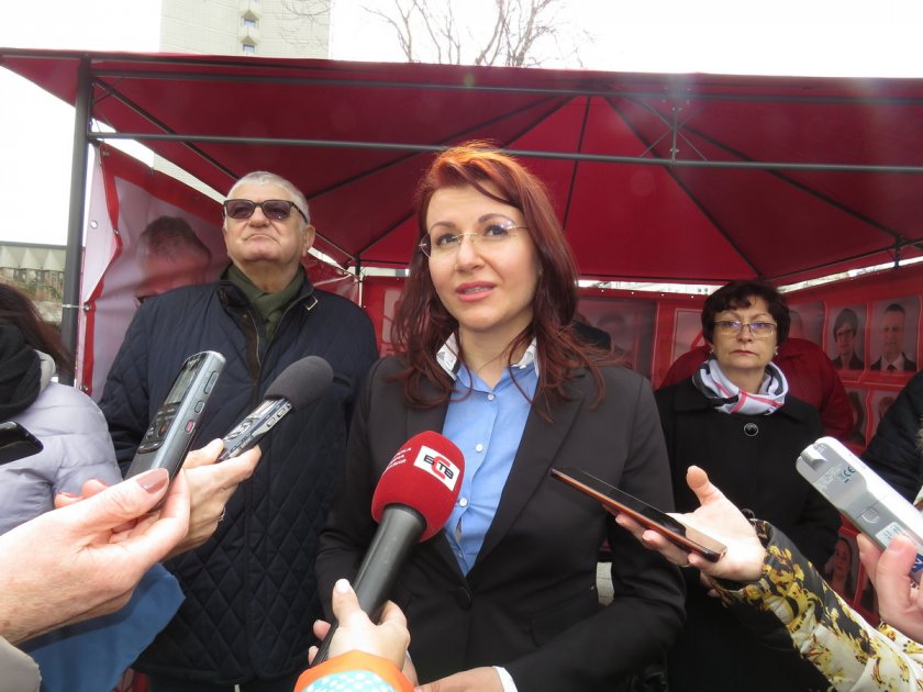 Щерката на една от емблемите на БСП от прехода Красимир