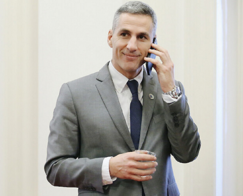 ПП отрече задкулисието на Слави за РС Македония