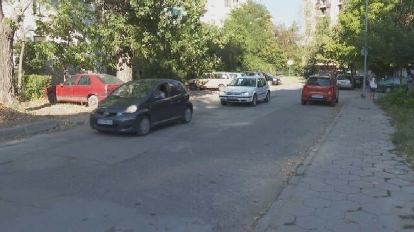 След катастрофата със смъртен случай: Синът на шефа на НАП-Пловдив – отново в нарушение