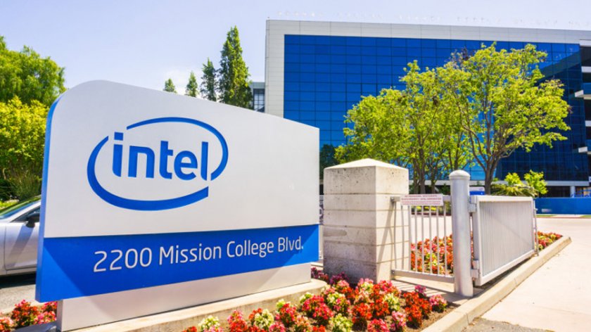 И производителят на чипове "Интел" напуска Русия