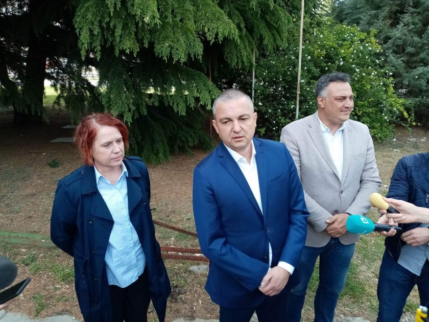 Кметът на Варна Иван Портних заяви, че не е бил