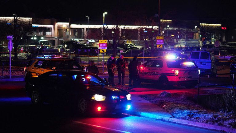 Незвестен откри стрелба в американския град Виктървил, Калифорния. Ранено 9-годишно