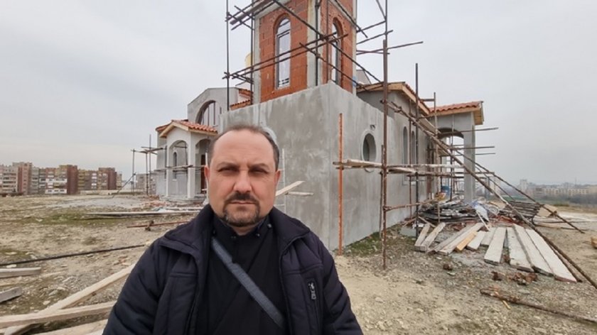 Вярващи събраха 70 бона дарения за църква в Сливен