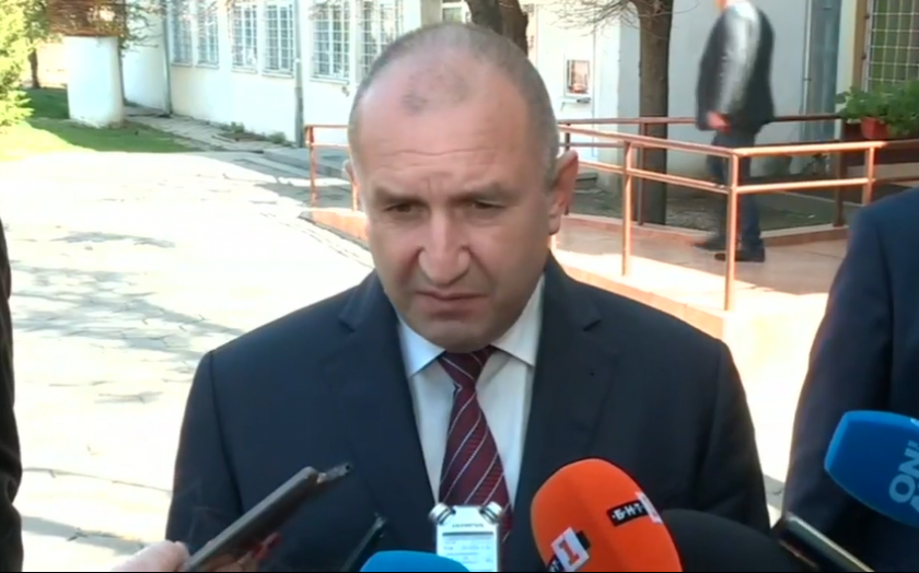 Българите очакват партиите да покажат, че могат да се обединяват