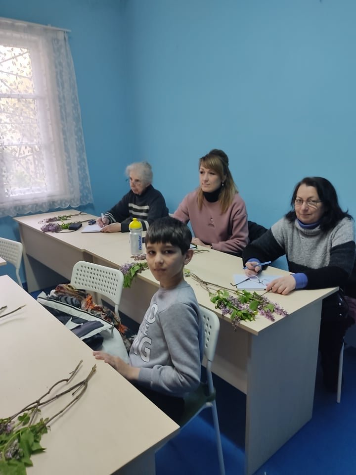 Столично читалище дава безплатни уроци по български на украинци (СНИМКИ)