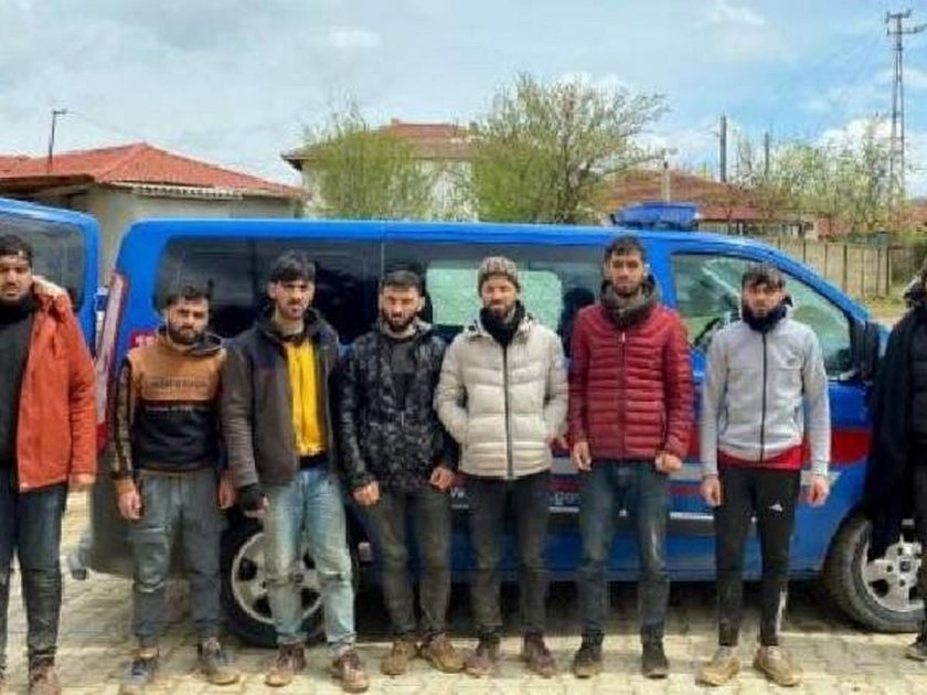 Български гранични полицаи ни биха, ограбиха и изгониха в Турция.
