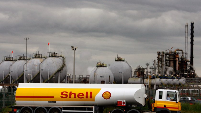 Енергийният гигант „Шел“ (Shell Plc) започна да изтегля персонал от