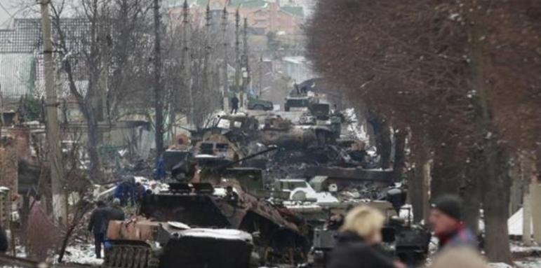 Зеленски деблокира Мариупол с военни средства 